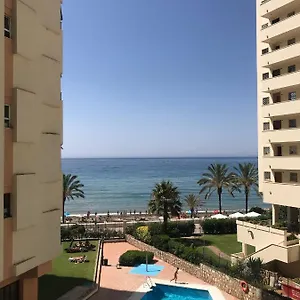 Neptuno Beachfront Apartment Marbella